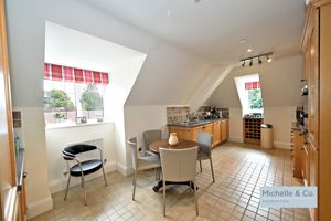 Kitchen- click for photo gallery